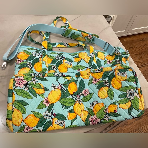 Vera Bradley Grand Traveler Bag NWOT - Picture 1 of 5